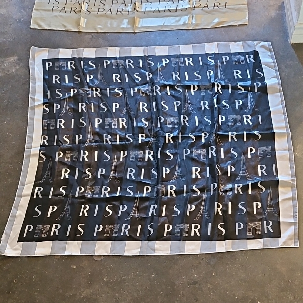 Large Polyester 40" Square PARIS Letters L'arc De Triomphe Eiffel Tower Scarf